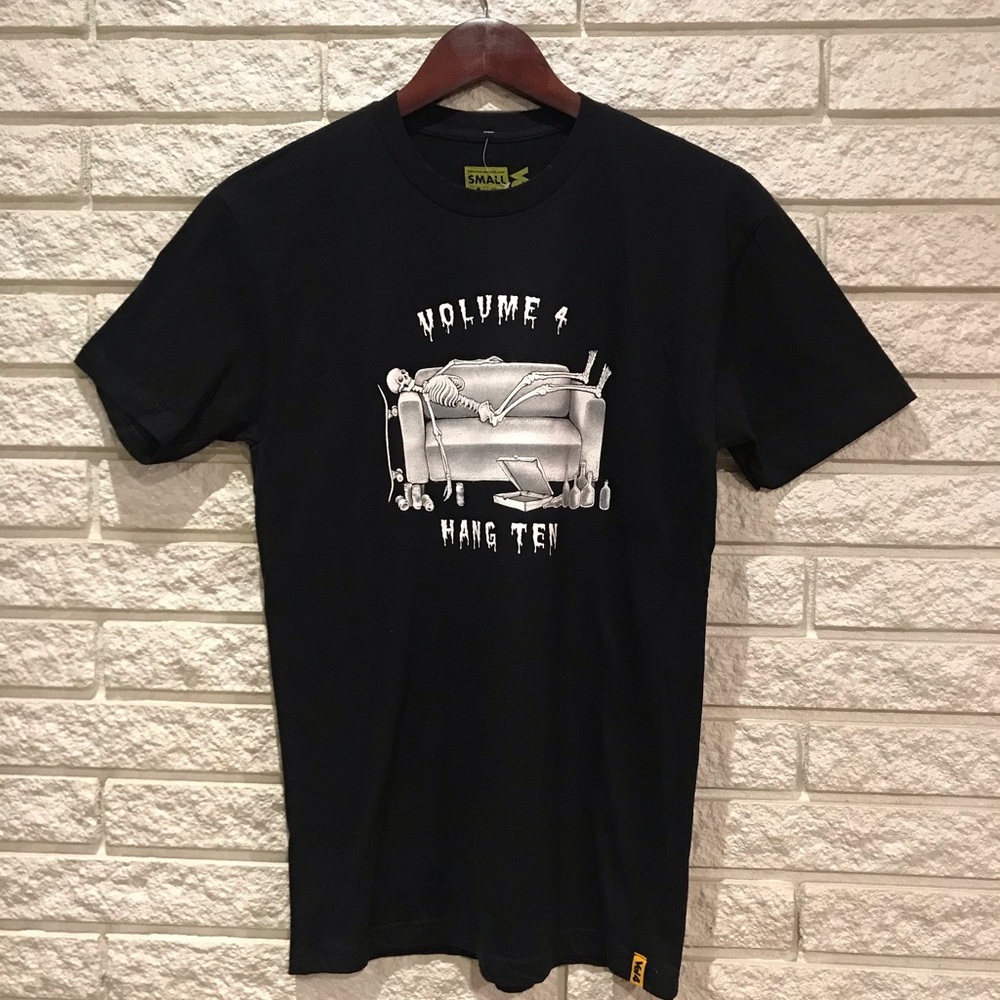 Volume 4 “Hang Ten” Mens Skate Tee New without Tag